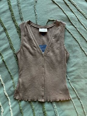 Universal Thread Button Tank